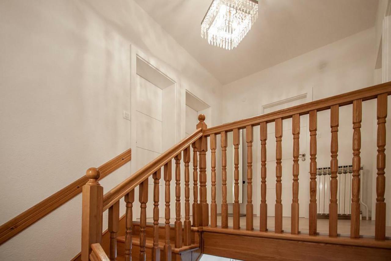 Apartment Vuk Pula Eksteriør billede